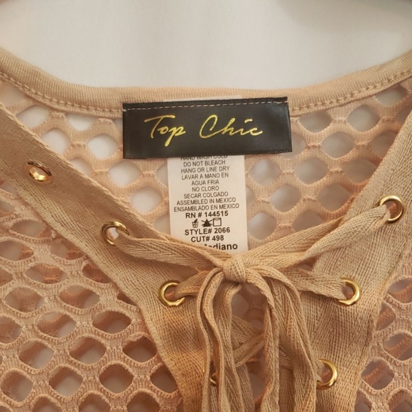 🎁CLOSET CLOSING Netted high-low tee - Picture 8 of 8